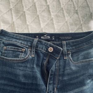 Hollister ultra high -rise ripped jeans